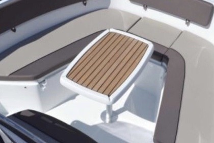 Location Bateau à moteur Jeanneau Cap Camarat 7.5 Cc L'Estartit