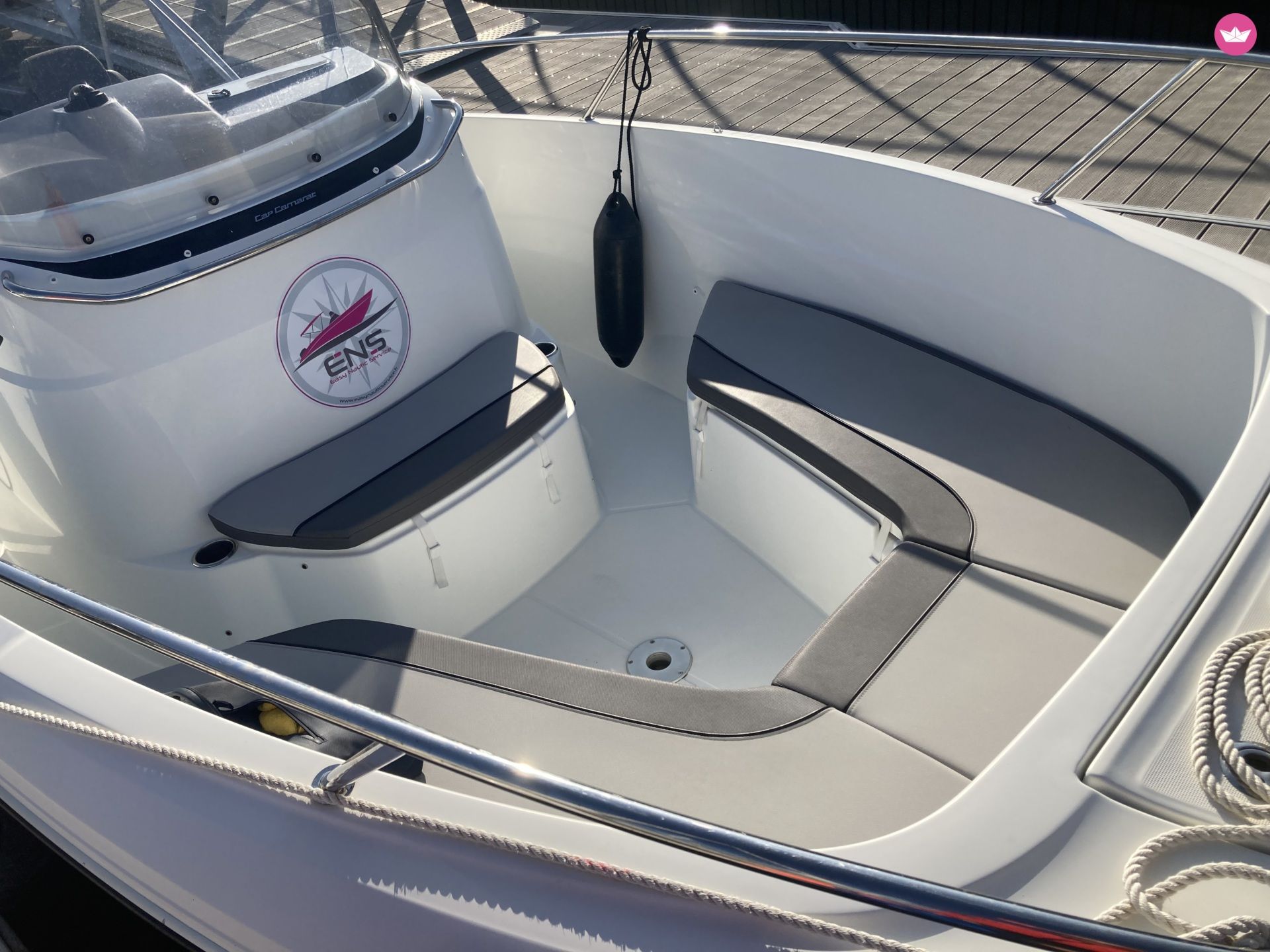 Bateau à moteur Jeanneau Superbe Cap Camarat 7.5 Open 225cv 7
