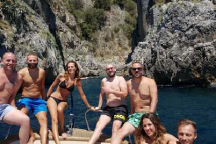 Amalfi Coast Tour - GOZZO MOTOR BOAT  27 FT