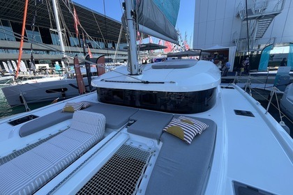 Hire Catamaran  Lagoon 38 Lefkada