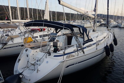 Hire Sailboat BAVARIA 41 Punat