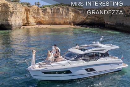 Charter Motorboat GRANDEZZA 37CA Vilamoura