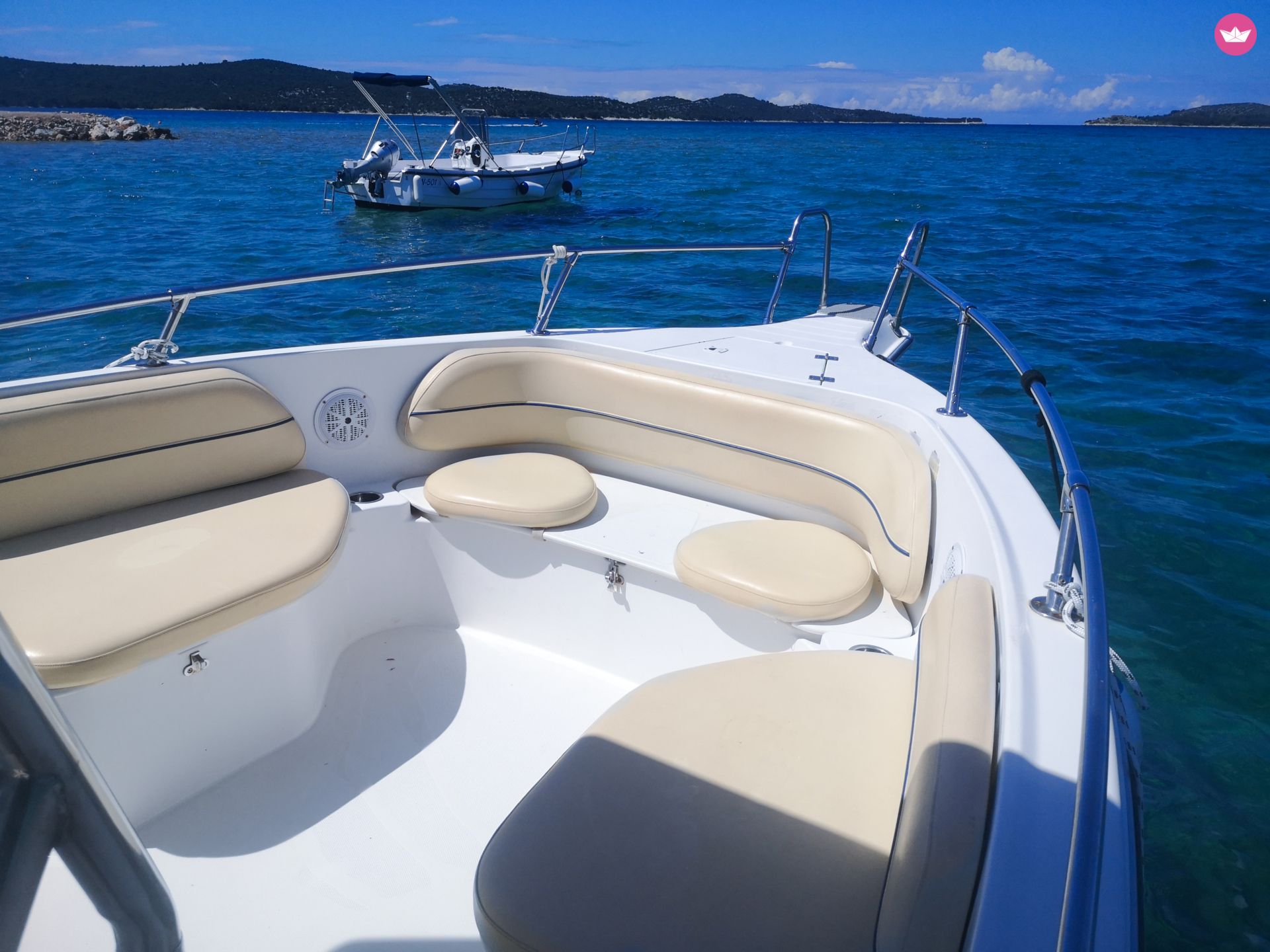 Bateau à moteur Olympic 580cc 150cv 6