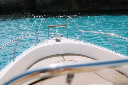 Relax aboard this boat without a license in Menorc