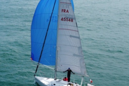 Miete Segelboot Beneteau First 31.7 Saint-Gilles-Croix-de-Vie