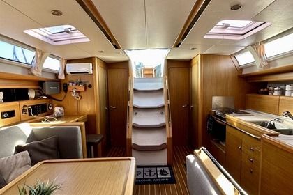 Sailing White Lotus tour Taormina