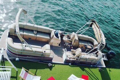 Location Bateau à moteur Sun Tracker Party Barge 24DLX Paris