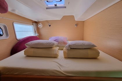 Lagoon 380 - 4 + 2 cab. - Xenia - 2013.