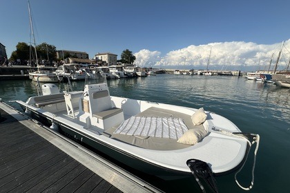 Location Bateau à moteur Seaweed 675 La Flotte