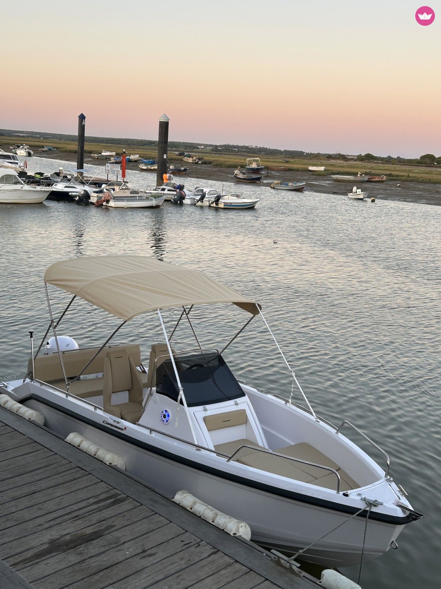 Bateau à moteur Compass 6S 130cv