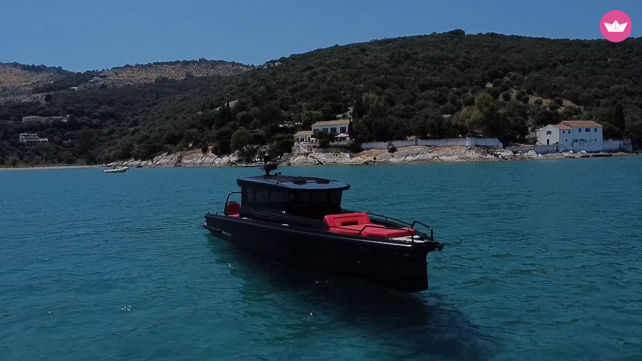 Bateau à moteur Brabus