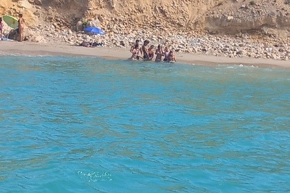 2-4 horas de experiencia en lancha vip Sitges