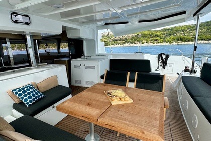 Location Catamaran Lagoon-Bénéteau Lagoon 46 OW - 3 + 2 cab. Kaštel Gomilica