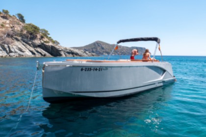 Maxima Boats 840