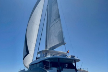 Hire Sailing yacht Sunreef Sunreef Ibiza