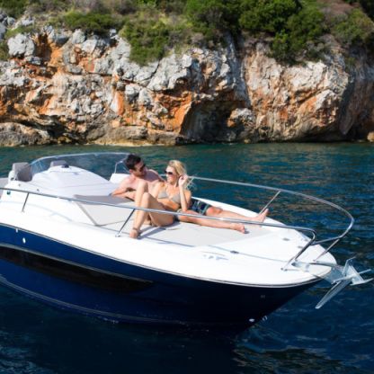 Location Bateau à moteur Jeanneau Cap Camarat 7.5 Wa Le Lavandou