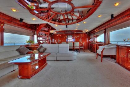 Luxury Motor Yacht With Jacuzzi in Bodrum