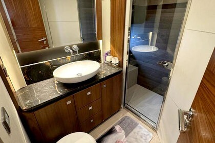 Yacht a motore TRINITY 1800 HP (2018)