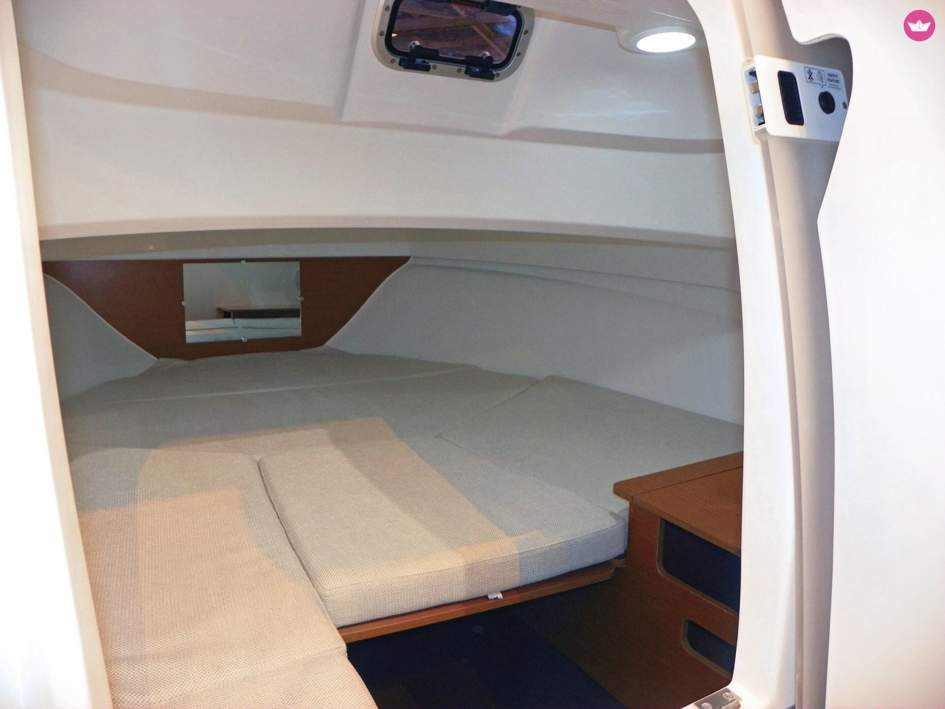 Charter Motorboat Jeanneau Cap Camarat Ibiza