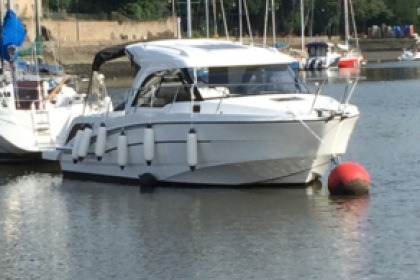 Verhuur Motorboot Beneteau Antares 8 Le Bono
