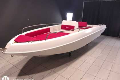 Private Boat-No drive Lincese