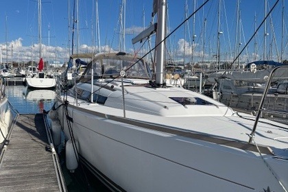 Noleggio Barca a vela Jeanneau Sun Odyssey 379 La Rochelle