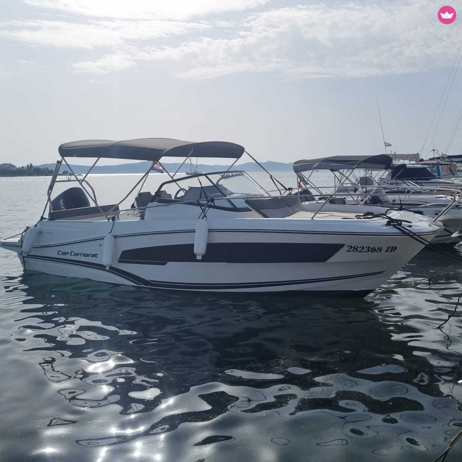 Bateau à moteur Jeanneau Cap Camarat 7.5 WA S3 300cv 3