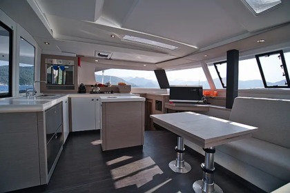 FOUNTAINE  PAJOT  SAONA 47 Quintet – SKY ADA II