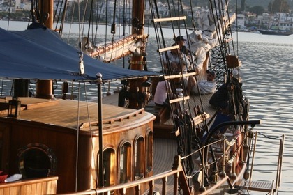 Luxury Motorsailer in Athens & Mykonos!