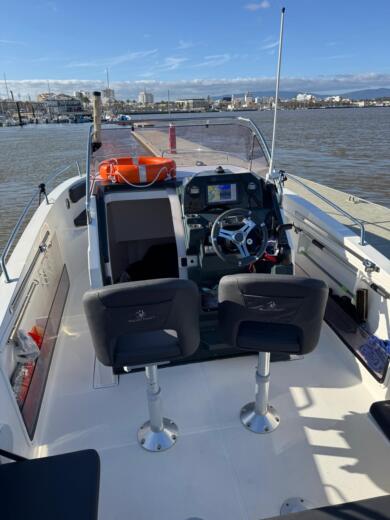 Motorboat Pacific Craft Open 750 Plattegrond van de boot