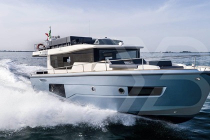 Czarter Łódź motorowa Cranchi T43 Portimão