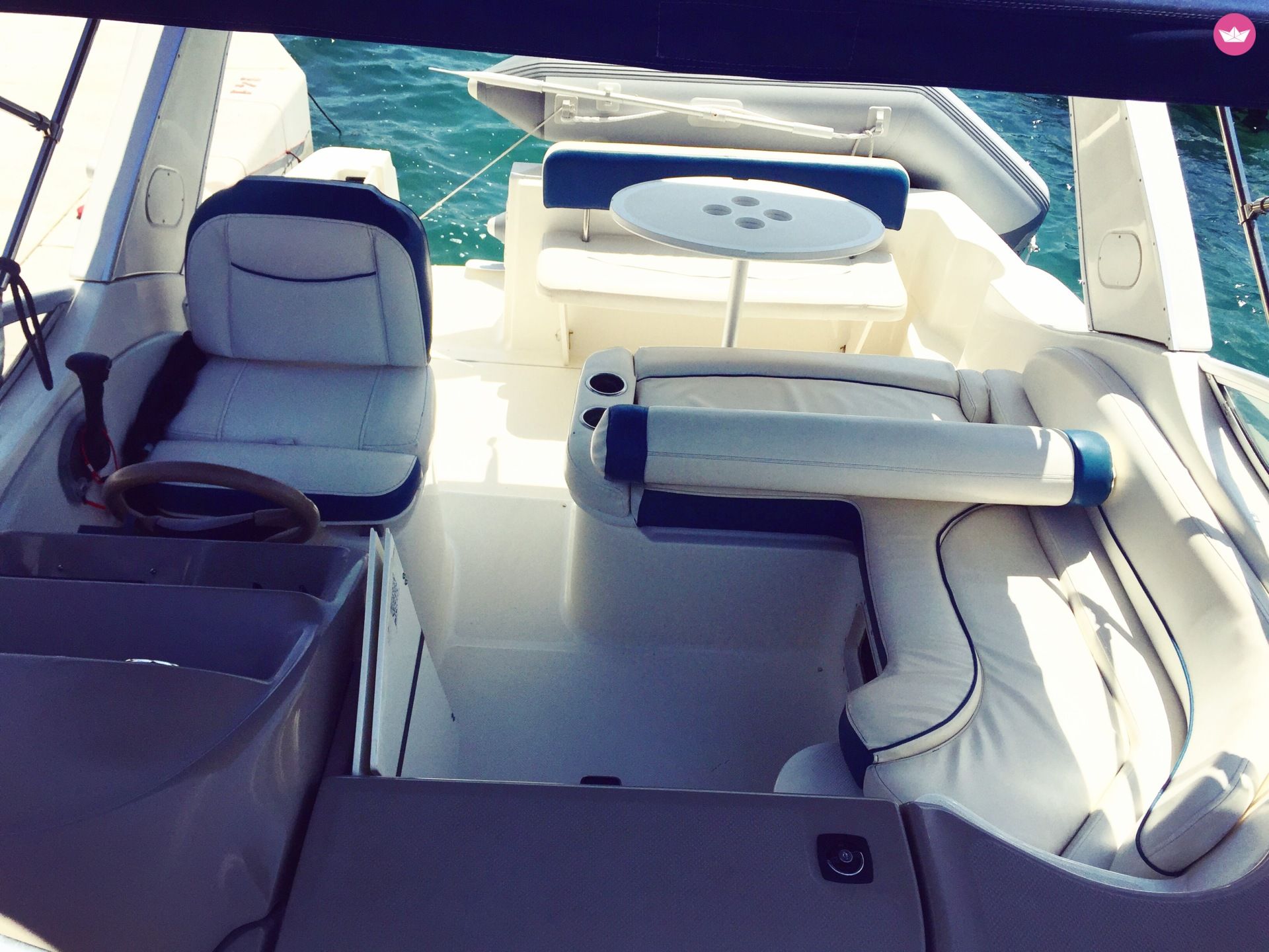 Charter Motorboat Bayliner 285 Ciera Cruiser Split