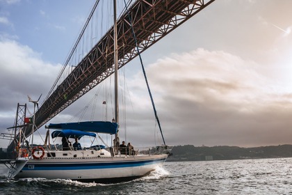 Private 2h sailboat river tour