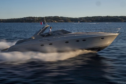 Location Bateau à moteur Numarine 52 S Saint-Tropez