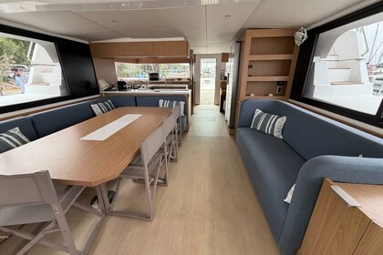 Hire Catamaran Catana Group Bali 5.2 - 6 + 2 cab. Alimos