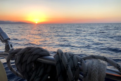 Sunset Trip to Dia Island