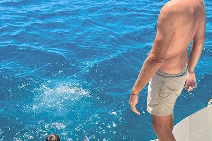 Ouna Catamaran - Private Lagoon 46 - Owner operated - Tailor-made luxury cruises from Paros