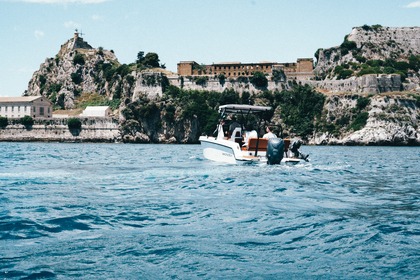 Location Bateau à moteur Protagon Yachts 25 space Corfou
