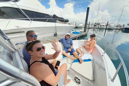 Proline Super Sport 27' - Taboga Island - Full-day private charter