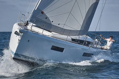 Noleggio Barca a vela  Sun Odyssey 440 Castellammare di Stabia