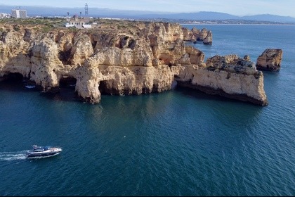 Charter Motorboat Cranchi 47 Hard Top Lagos