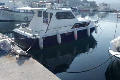 All-inclusive Economic Cruises with Profesional Yacht ChrisCraft 260HP and mandatory skipper included