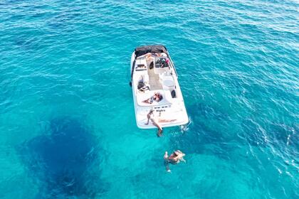 Charter Motorboat Bayliner Vr6 bowrider Cavalaire-sur-Mer