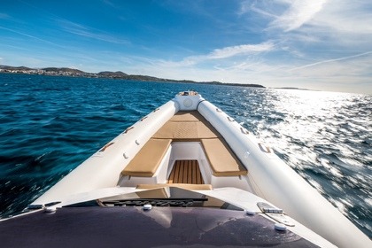 Location Semi-rigide Lobster 23ft Milos