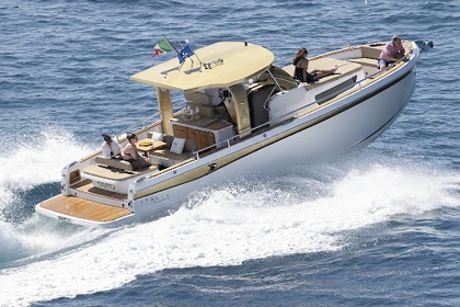 Verhuur Motorboot ITALYURE Yachts Italyure 35 classic Amalfi
