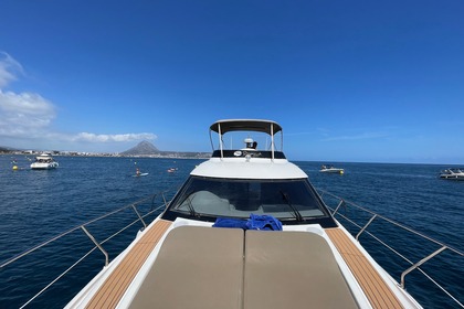 Ενοικίαση πολυτελούς γιοτ στη Marina El Portet Denia "Astondoa 45 Fly 960cv"