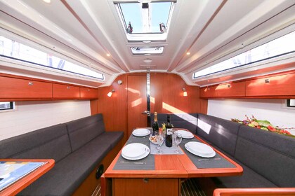 Charter Sailboat Bavaria Bavaria Cruiser 37 Krk