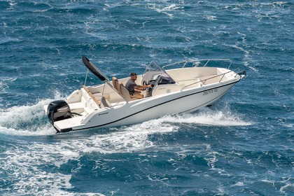 Rental Motorboat QUICKSILVER 675 Activ Open Split