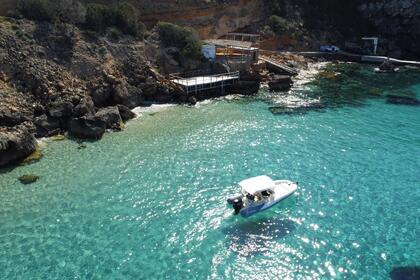 Verhuur Motorboot Zodiac NZO 600 Santa Eulalia del Río
