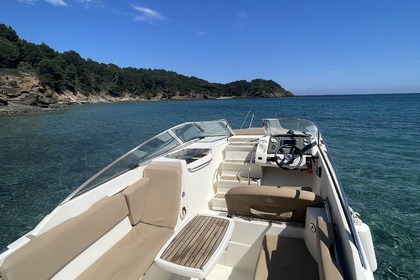 Location Bateau à moteur Jeanneau Cap Camarat 7.5 DC Cavalaire-sur-Mer